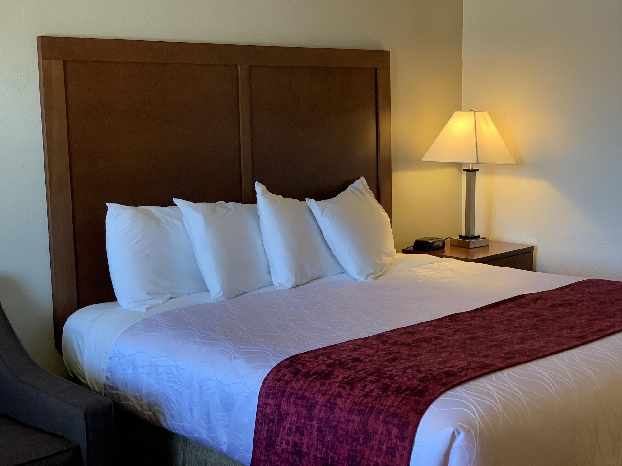 Red Carpet Inn Медфорд Экстерьер фото