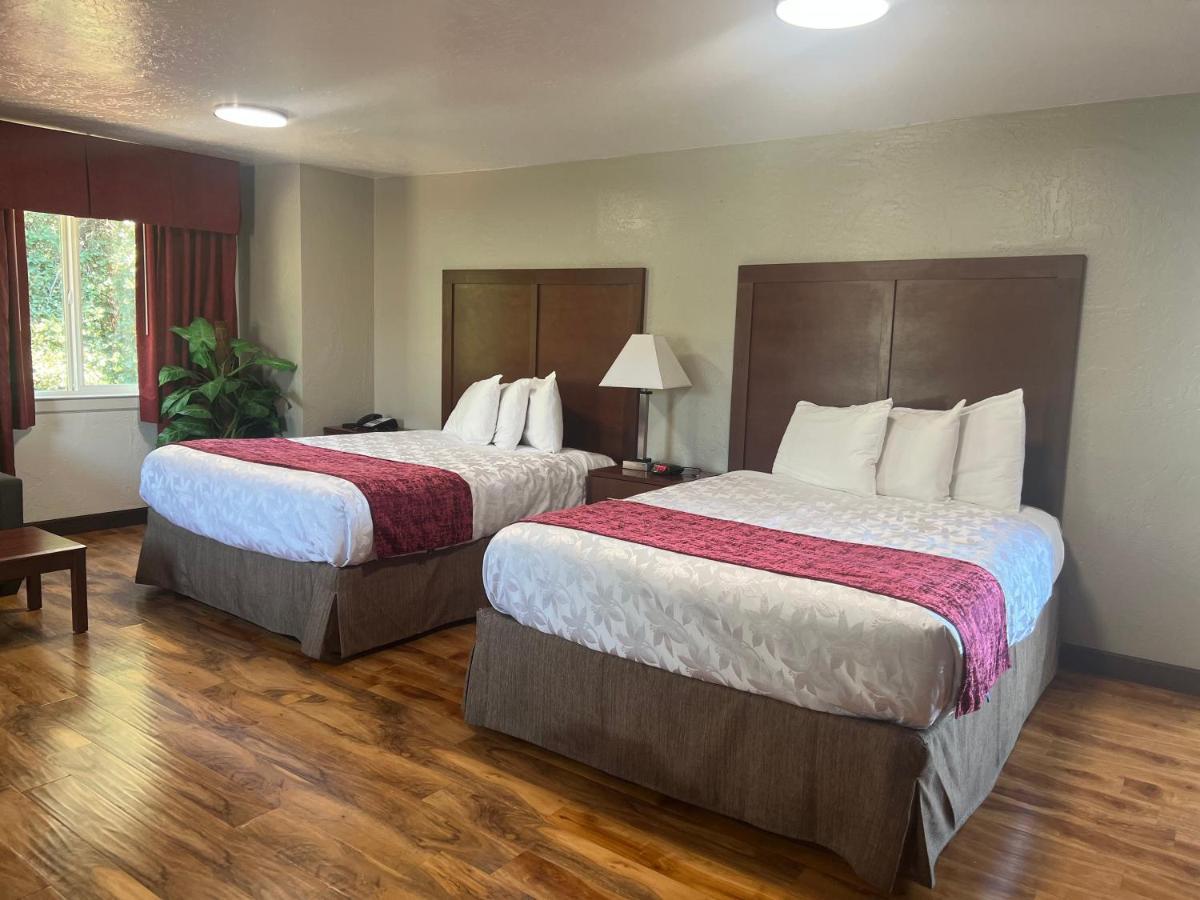 Red Carpet Inn Медфорд Экстерьер фото