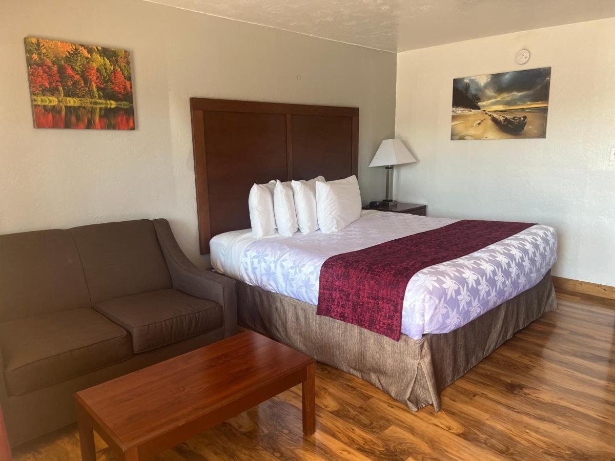 Red Carpet Inn Медфорд Экстерьер фото