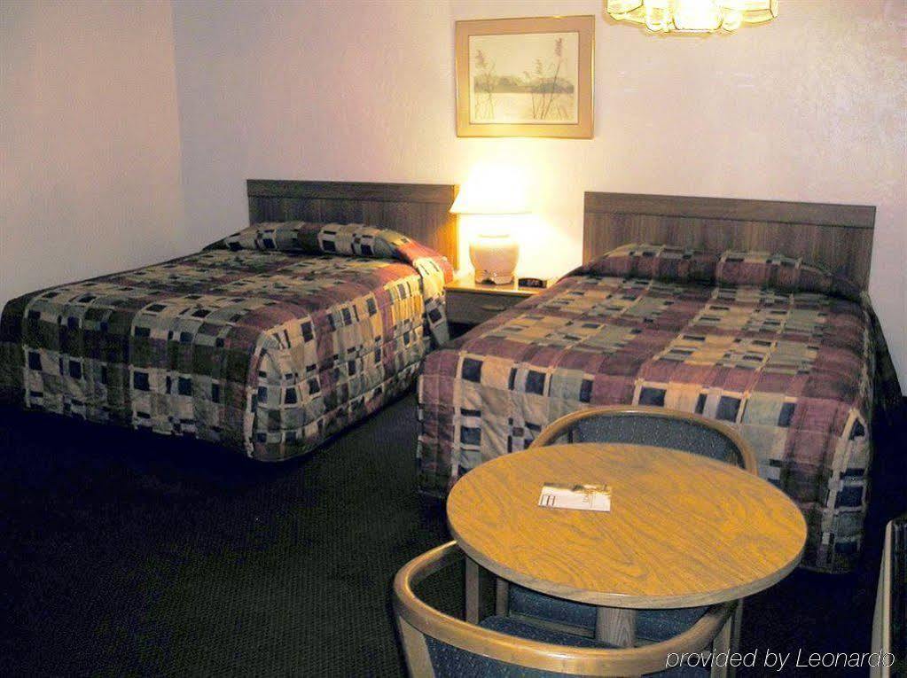 Red Carpet Inn Медфорд Экстерьер фото